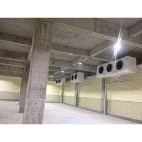 大型土建冷库喷涂保温